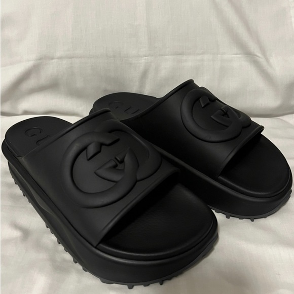Gucci Slippers - Picture 5 of 6